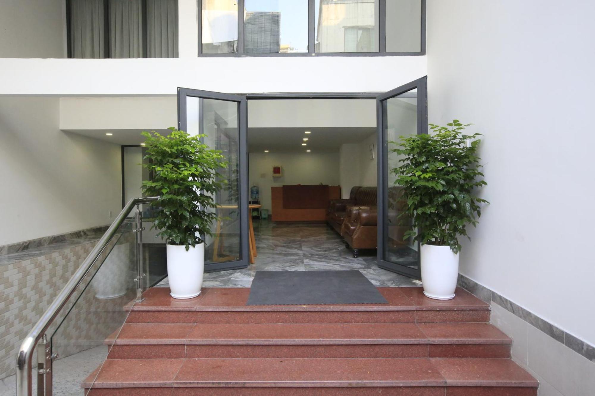 Khách sạn hẻo lánh Cityhouse - Nguyen Dinh Chieu *