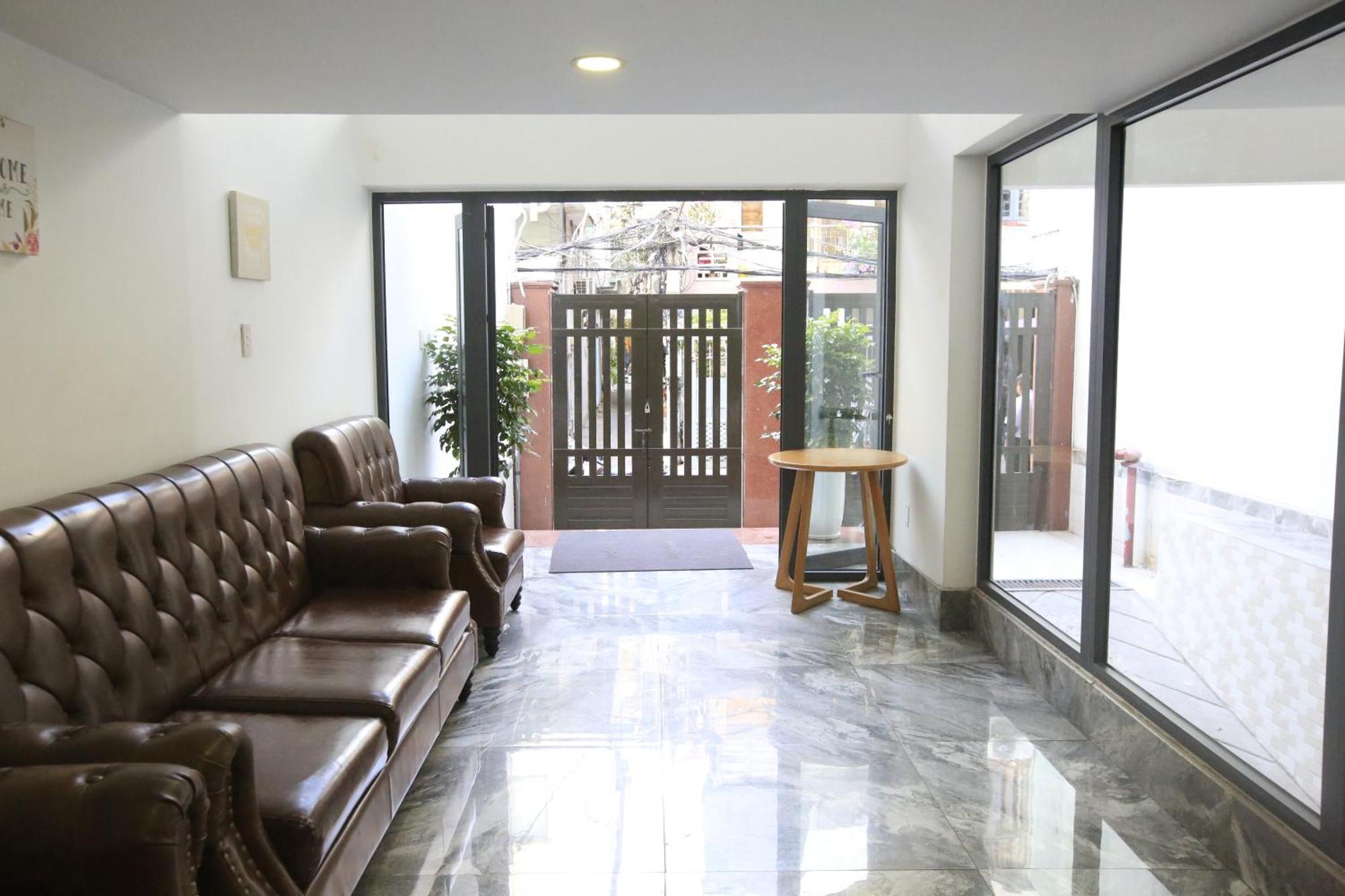 Khách sạn hẻo lánh Cityhouse - Nguyen Dinh Chieu *